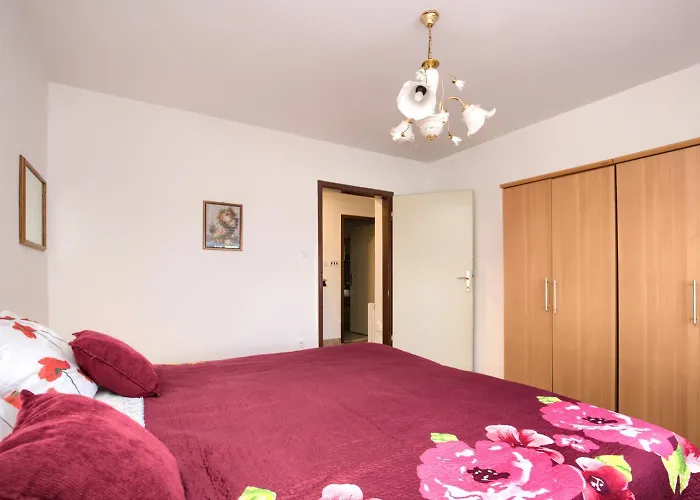 Gordana With Balcony And Parking Apartment Pula